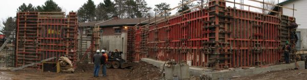 Wauklechegan Manor (2007)