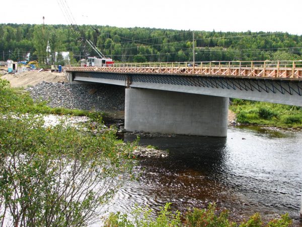 Naswhaak Bridge (2006)